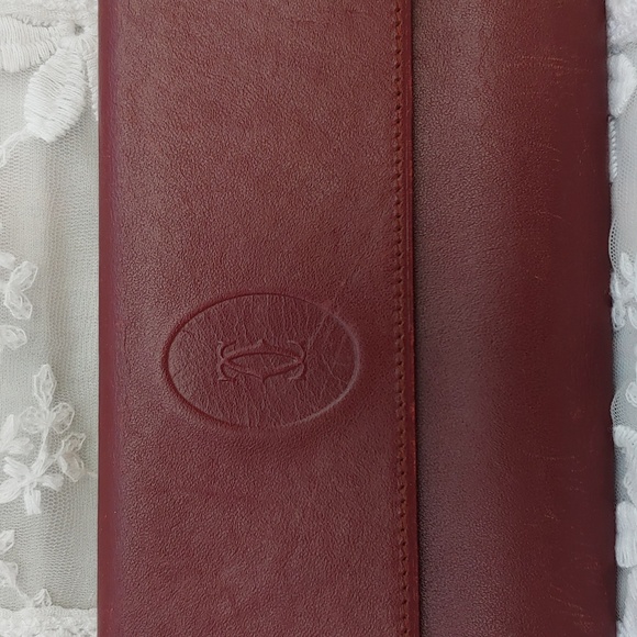 Cartier Kisslock Tri-fold Bordeaux Long Leather Wallet - Picture 3 of 17